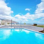 아파트 Sea View 1 Bedroom 푼샬