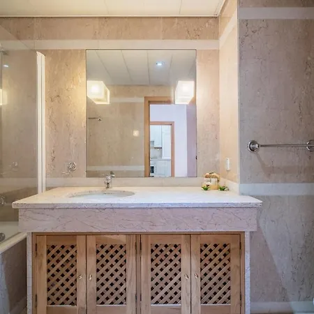 Apartment Sea View 1 Bedroom *