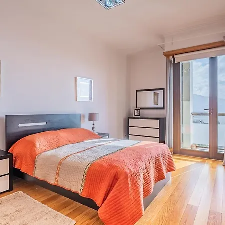 Sea View 1 Bedroom * Funchal (Madeira)